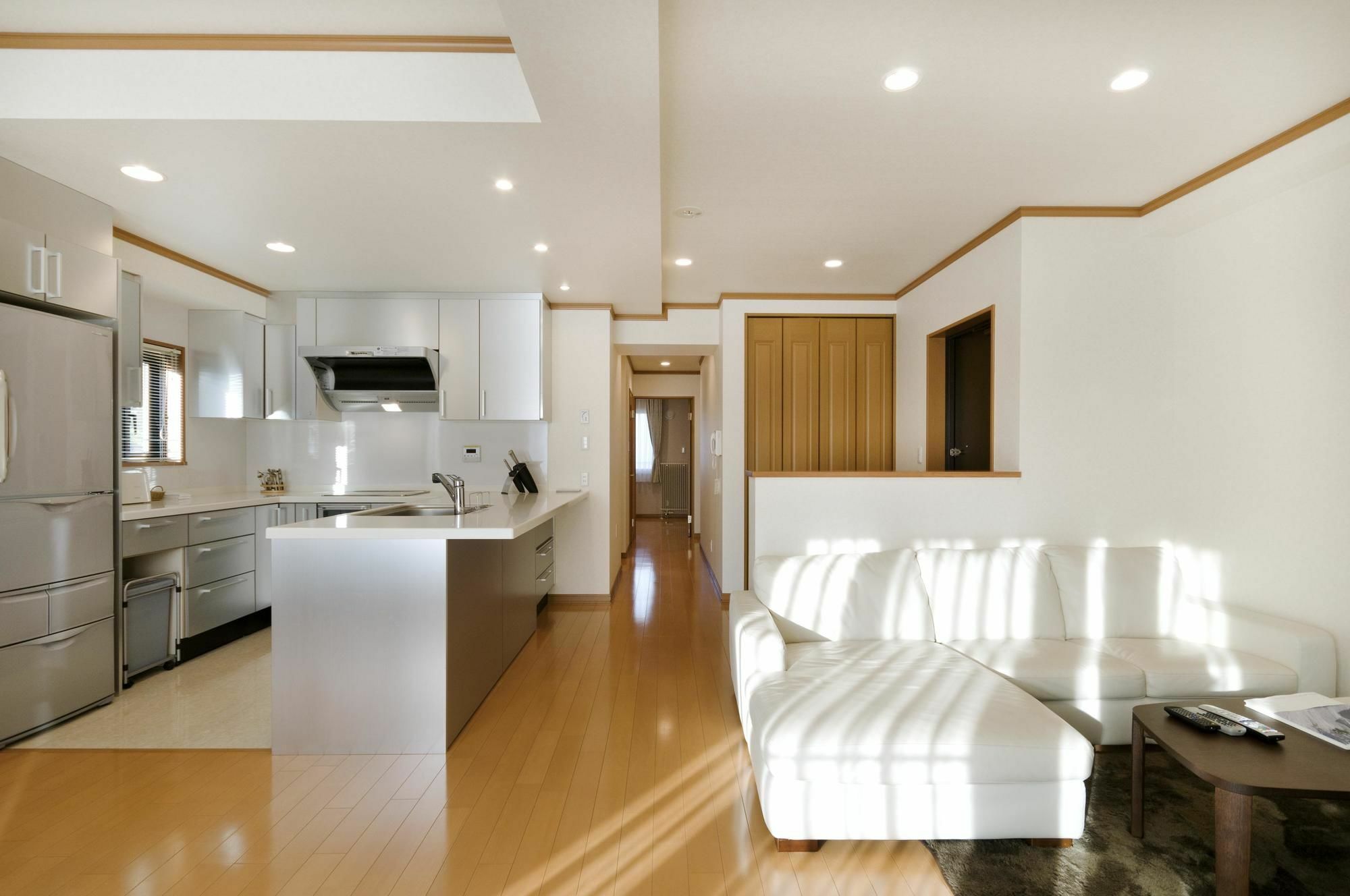 קוטצ'אן Mountainside Palace מראה חיצוני תמונה